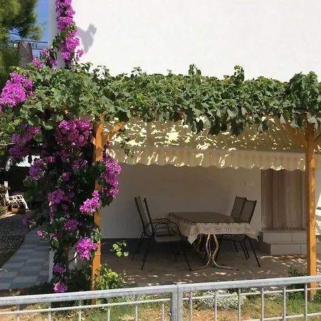 Emma Apartment